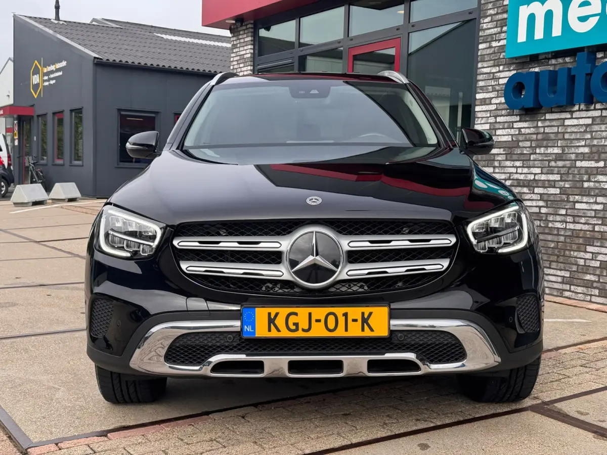 4MATIC l CAMERA l ADAPT.CRUISE l DODE HOEK l TREKHAAK l DEALER OND l