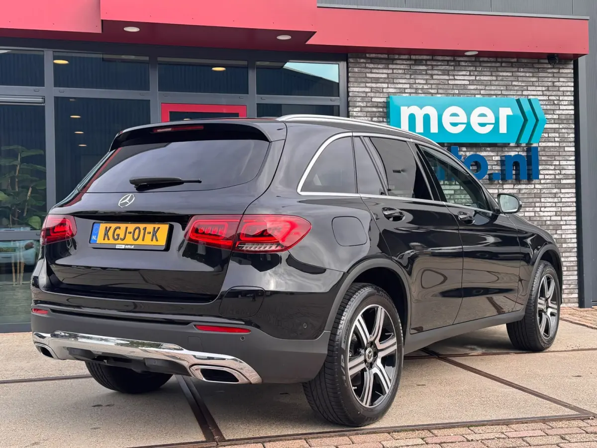 4MATIC l CAMERA l ADAPT.CRUISE l DODE HOEK l TREKHAAK l DEALER OND l