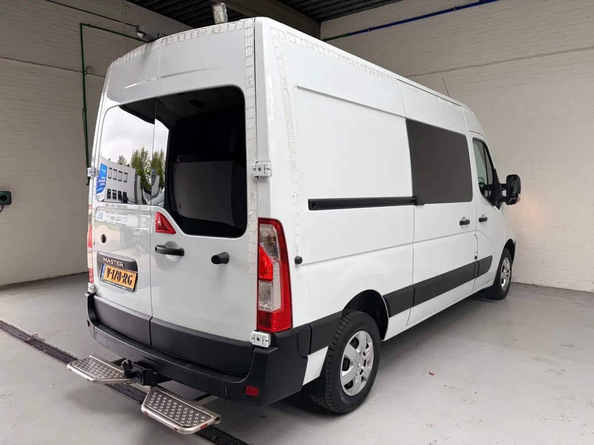 Servicewagen T35 2.3 dCi 145pk euro6 L2H2 BOTT Inrichting, Victron omvormer, Standkachel, Trekhaak, RIJKLAARPRIJS!