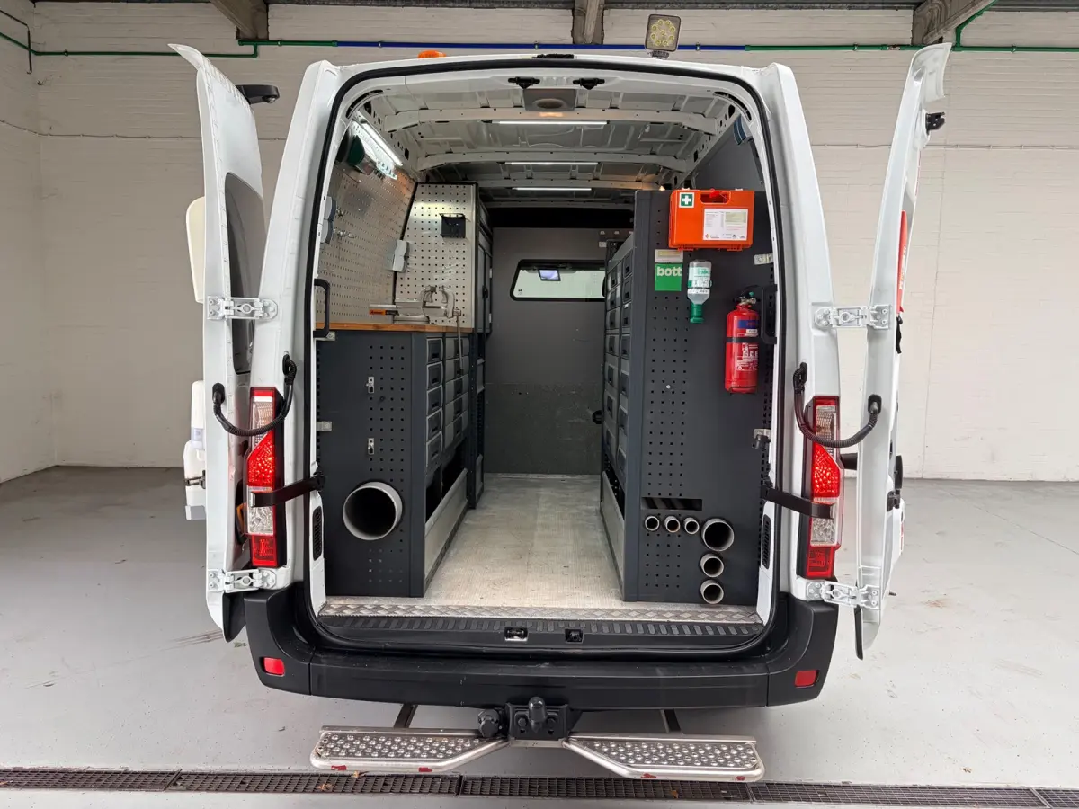 Servicewagen T35 2.3 dCi 145pk euro6 L2H2 BOTT Inrichting, Victron omvormer, Standkachel, Trekhaak, RIJKLAARPRIJS!