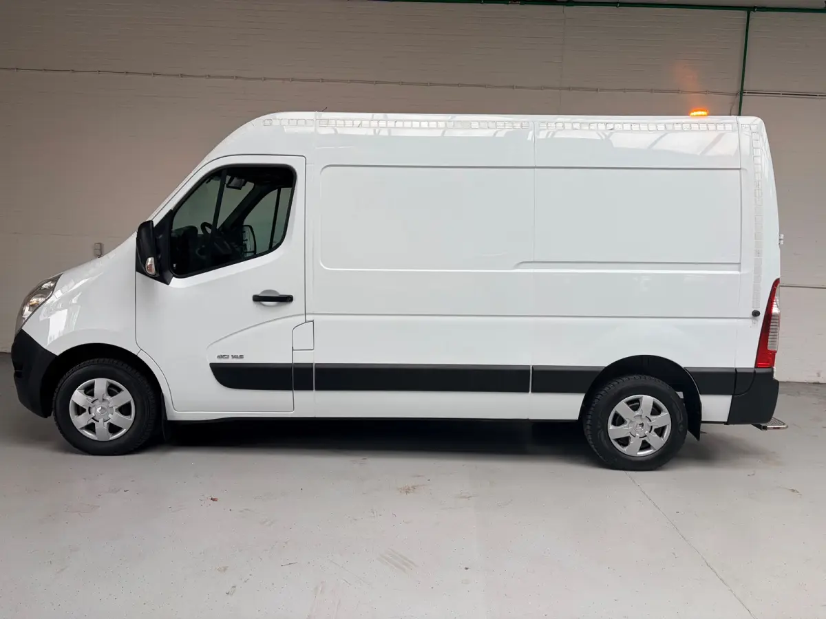 Servicewagen T35 2.3 dCi 145pk euro6 L2H2 BOTT Inrichting, Victron omvormer, Standkachel, Trekhaak, RIJKLAARPRIJS!
