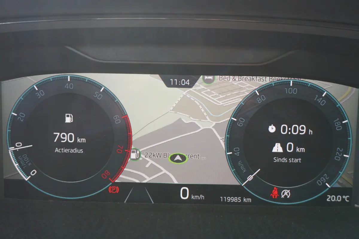 1.0 TSI Ambition | CARPLAY | KEYLESS | CLIMATE | DEALER ONDERHOUDEN |