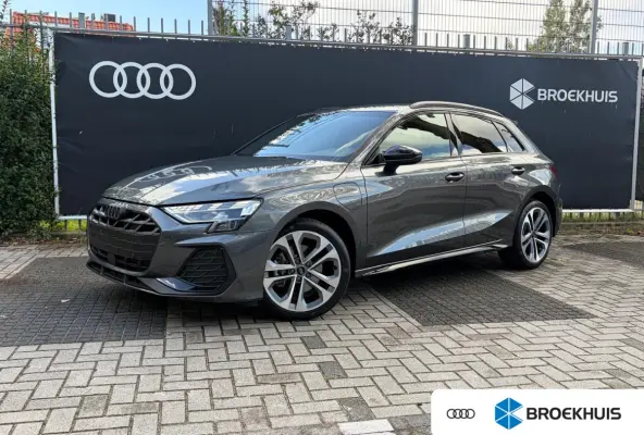 TFSI e 150 kW S line | Trekhaak | Sonos | Leer | Camera achter | Keyless | Matrix | Side assist | Adap cruise |