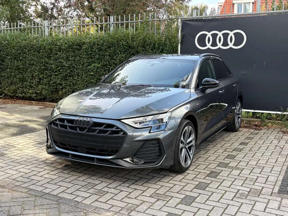 TFSI e 150 kW S line | Trekhaak | Sonos | Leer | Camera achter | Keyless | Matrix | Side assist | Adap cruise |
