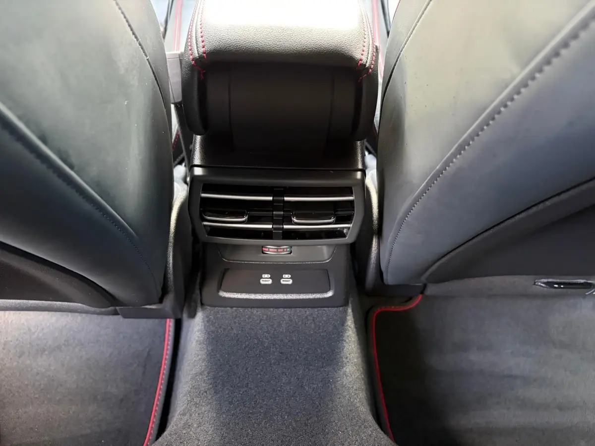 TFSI e 150 kW S line | Trekhaak | Sonos | Leer | Camera achter | Keyless | Matrix | Side assist | Adap cruise |