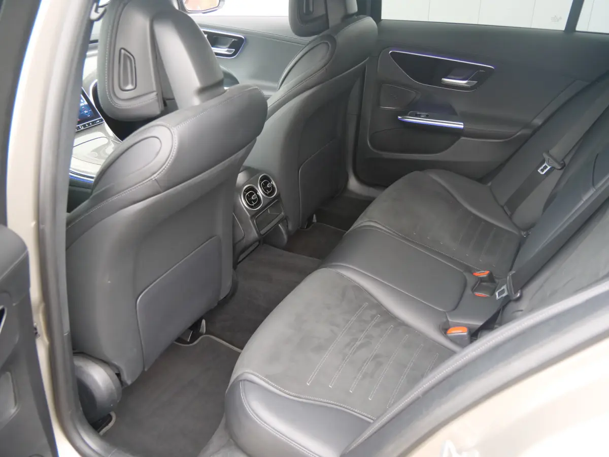 300 e AMG Line 313 Pk Automaat Navi / DAB / Apple Carplay / Trekhaak