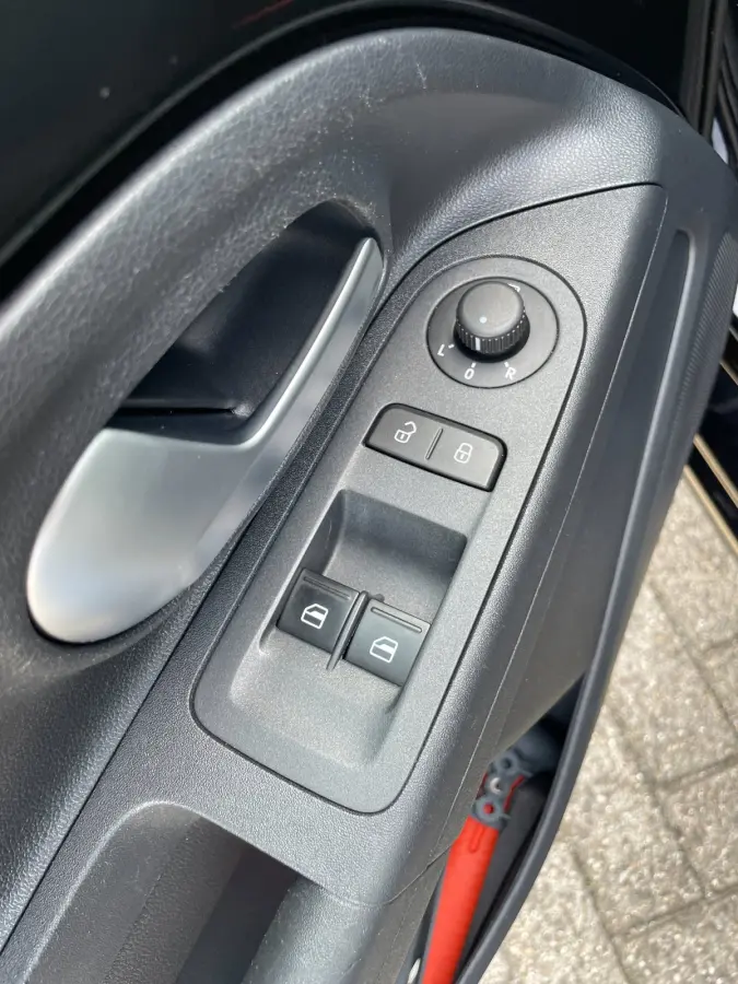 Up! 1.0 BMT move up! | Eerste eigenaar | NL-auto