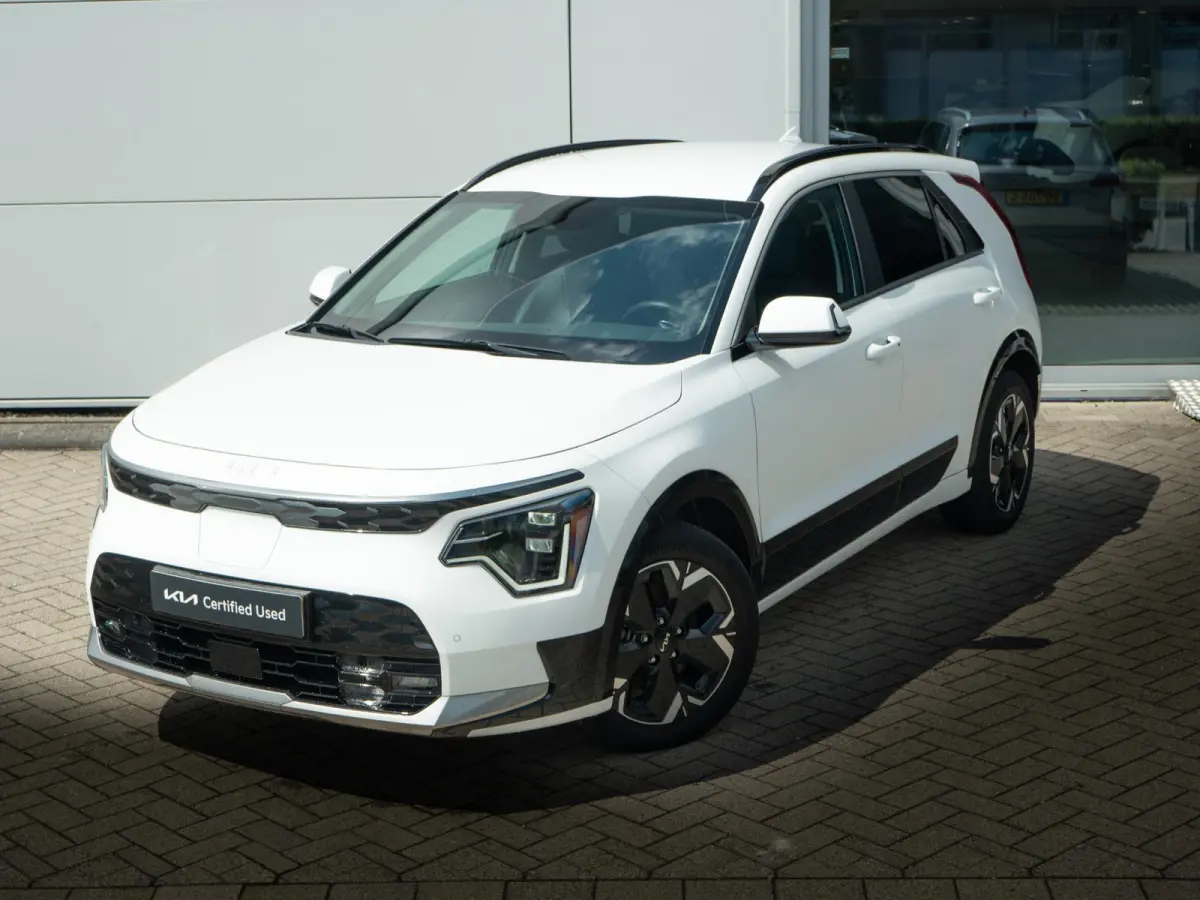 Edition Advanced 64.8 kWh | Stoel en stuurverwarming | Navigatie |