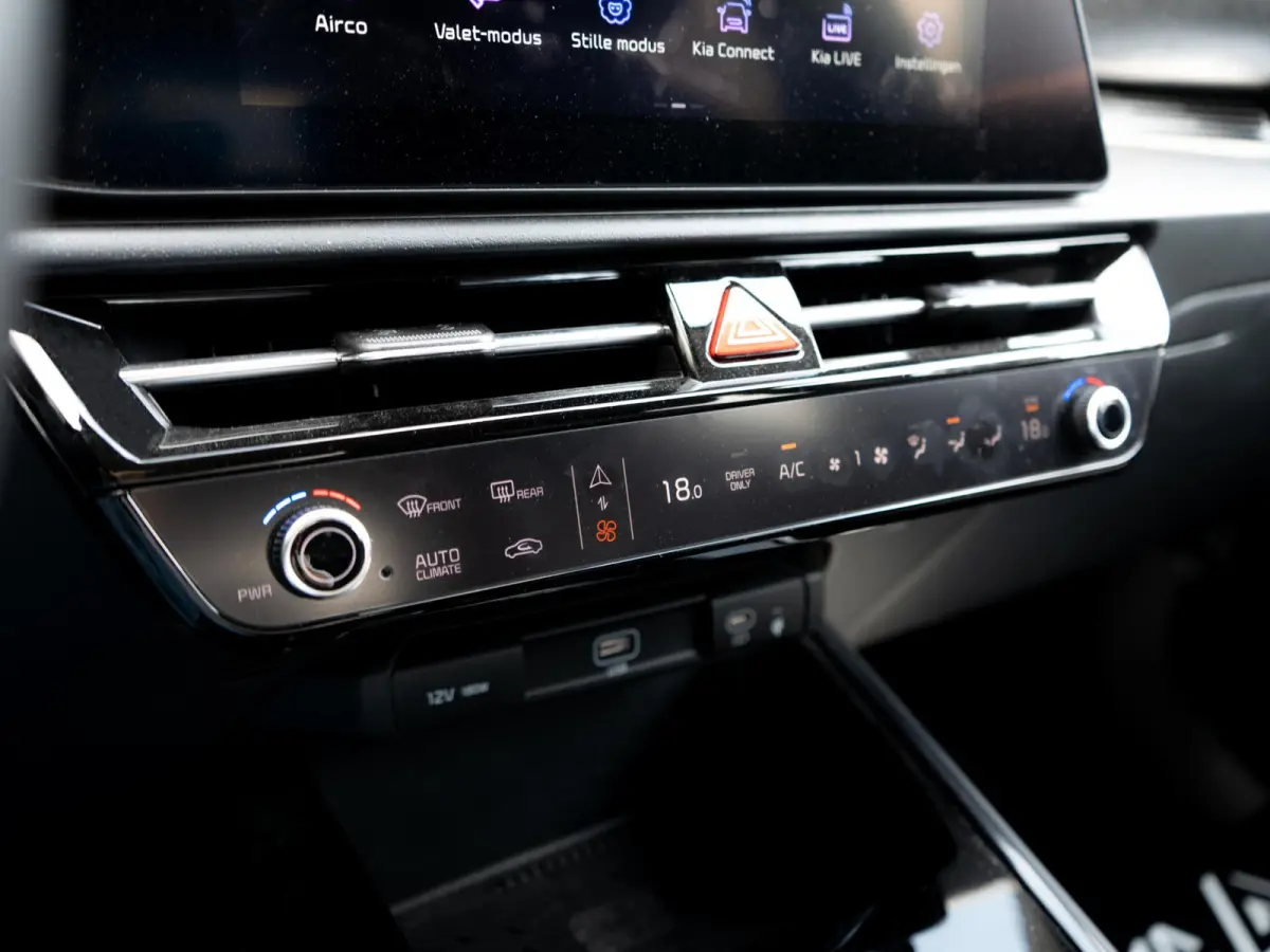 Edition Advanced 64.8 kWh | Stoel en stuurverwarming | Navigatie |
