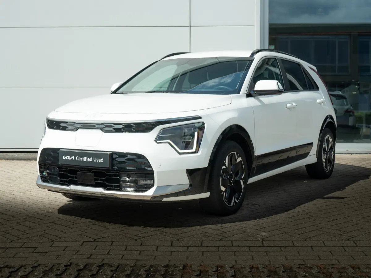 Edition Advanced 64.8 kWh | Stoel en stuurverwarming | Navigatie |
