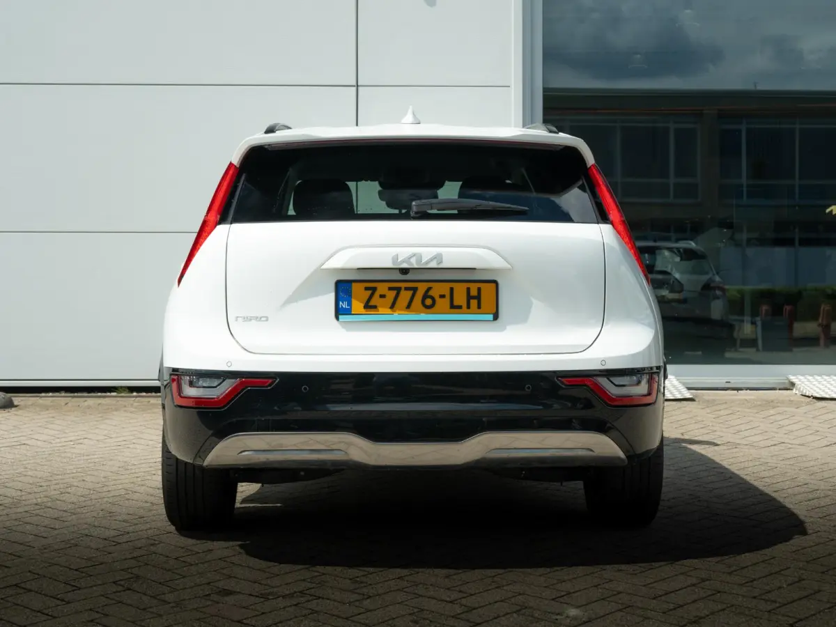 Edition Advanced 64.8 kWh | Stoel en stuurverwarming | Navigatie |