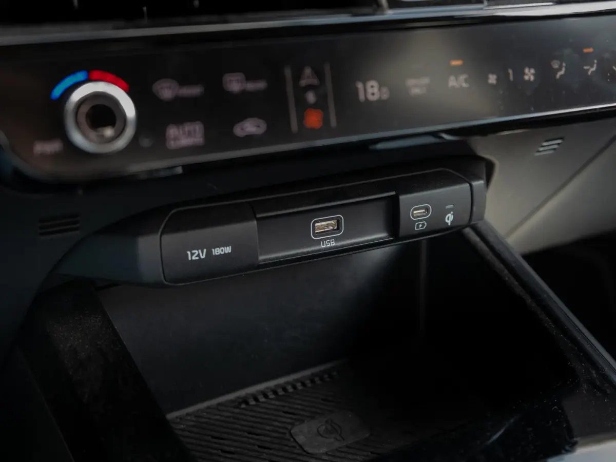 Edition Advanced 64.8 kWh | Stoel en stuurverwarming | Navigatie |