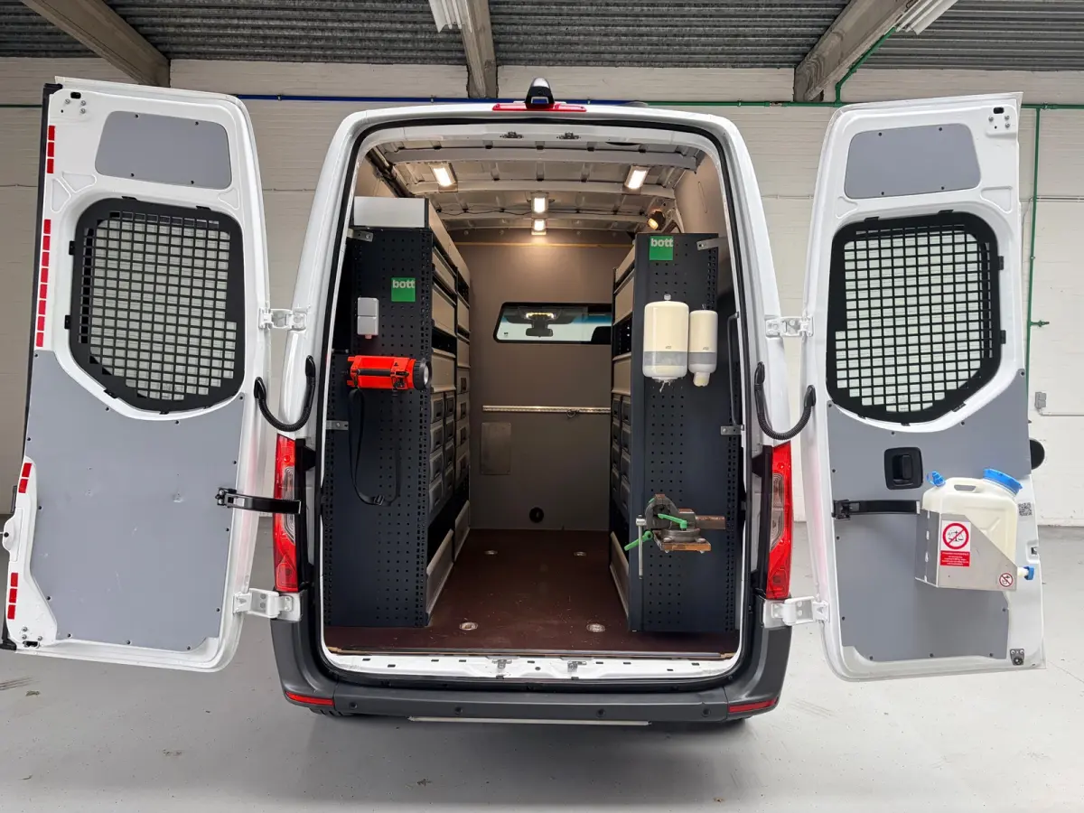 Automaat Servicewagen 314 2.2 CDI 140PK L1H2 euro6 BOTT, Victron V230, Standkachel RIJKLAARPRIJS