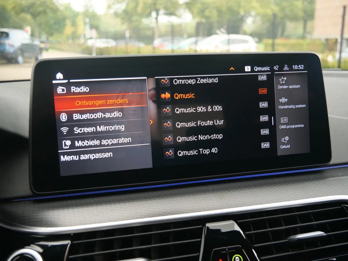 520i High Executive Edition 184 Pk Automaat M-pakket / Navi / DAB / Apple Carplay / Leer