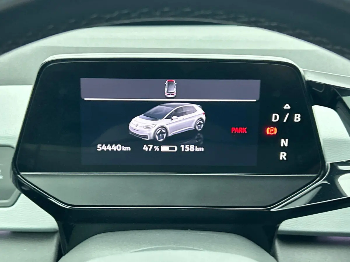 Pro Edition 58 kWh SOH 90 % Climate Control Navigatie Apple Carplay PDC VA + Camera Adaptive Cruise Control Full LED Stoel/Stuurverwarming Alcantara bekleding