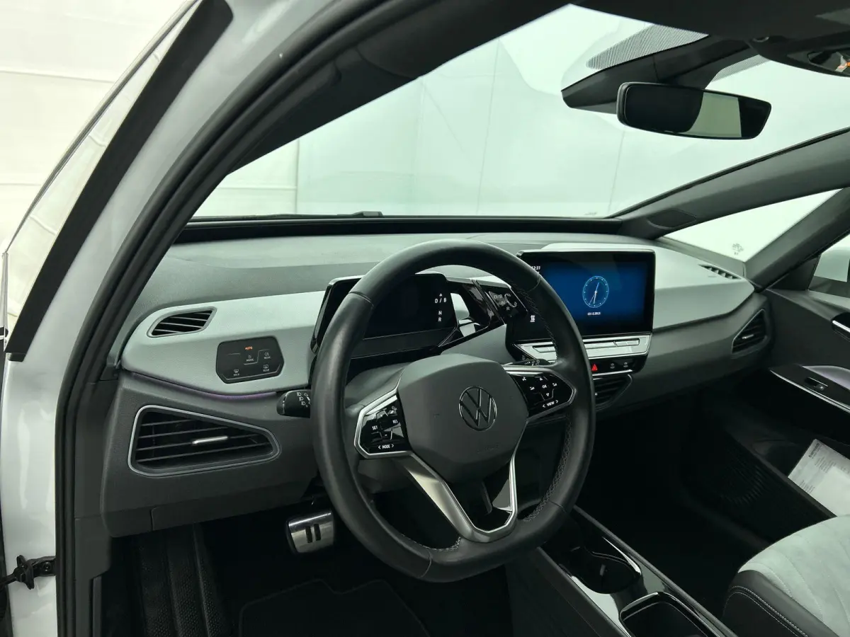 Pro Edition 58 kWh SOH 90 % Climate Control Navigatie Apple Carplay PDC VA + Camera Adaptive Cruise Control Full LED Stoel/Stuurverwarming Alcantara bekleding