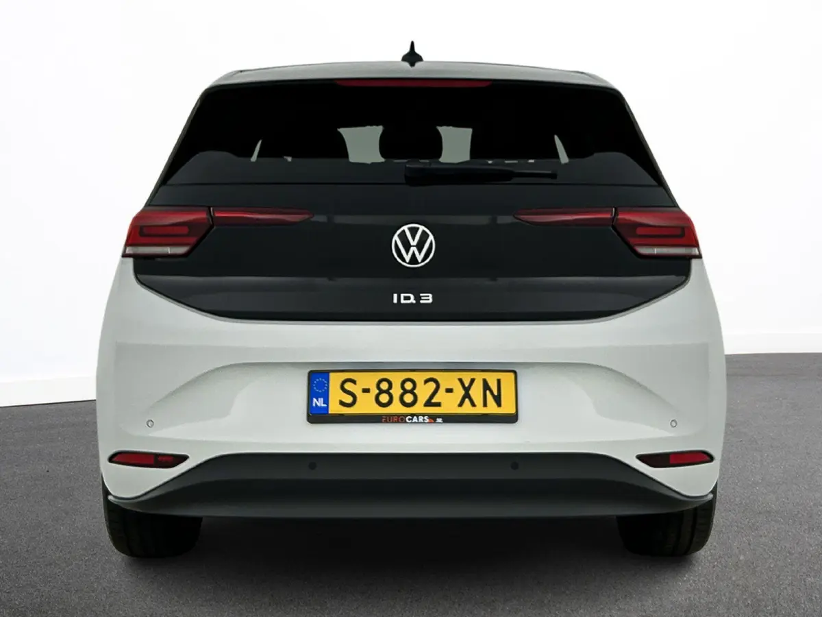 Pro Edition 58 kWh SOH 90 % Climate Control Navigatie Apple Carplay PDC VA + Camera Adaptive Cruise Control Full LED Stoel/Stuurverwarming Alcantara bekleding