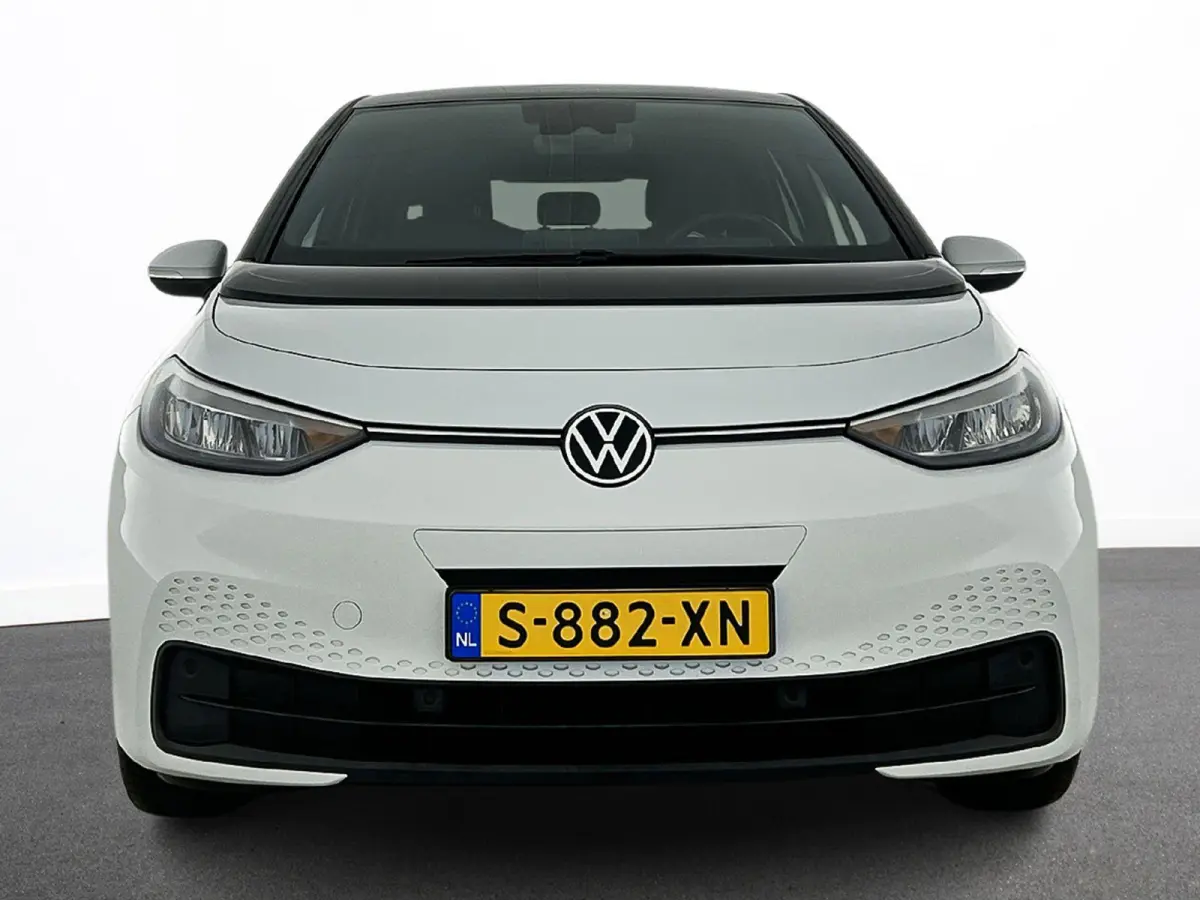 Pro Edition 58 kWh SOH 90 % Climate Control Navigatie Apple Carplay PDC VA + Camera Adaptive Cruise Control Full LED Stoel/Stuurverwarming Alcantara bekleding