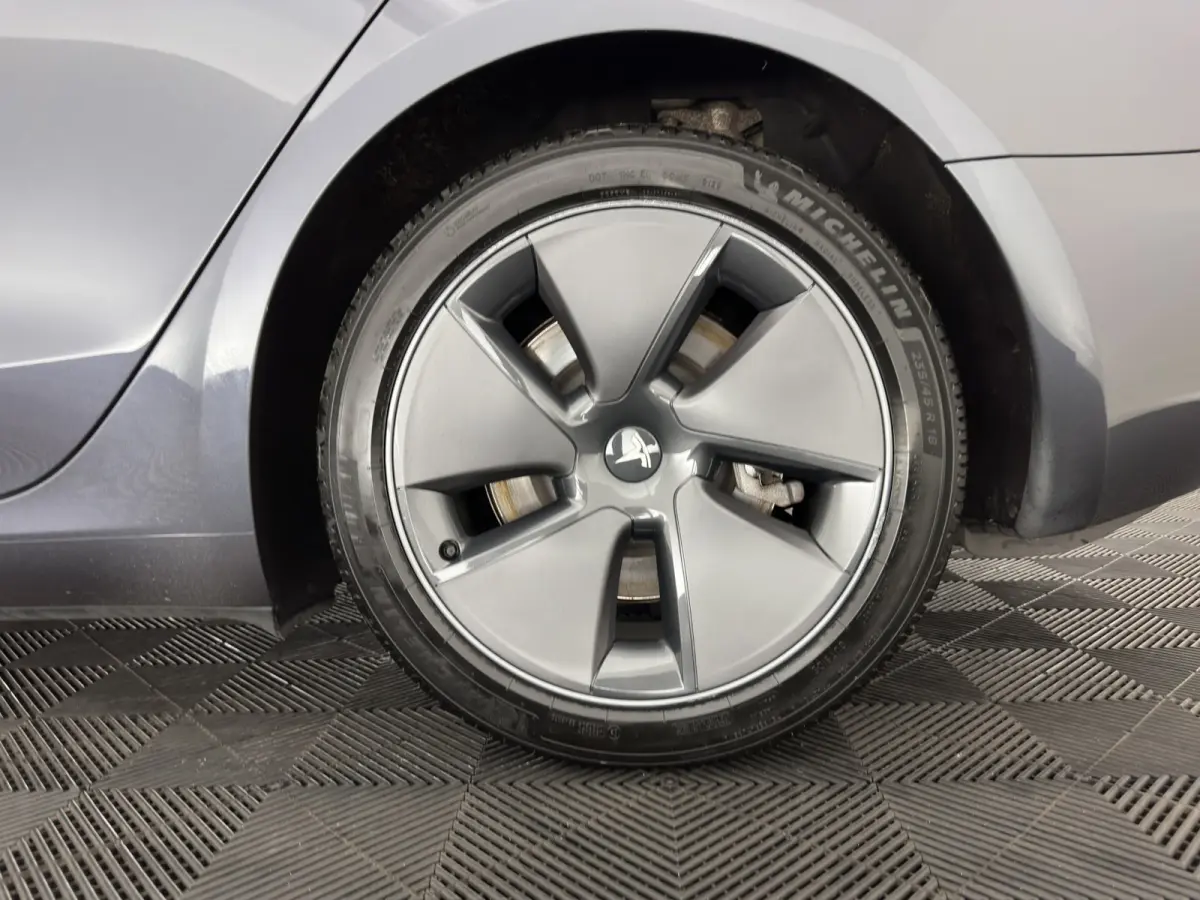 RWD 60 kWh [3-Fase-11kW] {SoH-88%} (INCL-BTW) Aut. *HEATPUMP | PANO | AUTOPILOT | LEATHER | KEYLESS | FULL-LED | MEMORY-PACK | TOPVIEW | DAB | CARPLAY | DIGI-COCKPIT | LANE-ASSIST | HEATED-C