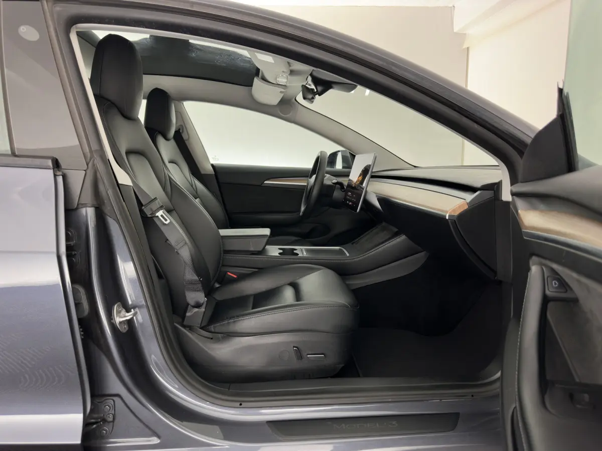 RWD 60 kWh [3-Fase-11kW] {SoH-88%} (INCL-BTW) Aut. *HEATPUMP | PANO | AUTOPILOT | LEATHER | KEYLESS | FULL-LED | MEMORY-PACK | TOPVIEW | DAB | CARPLAY | DIGI-COCKPIT | LANE-ASSIST | HEATED-C