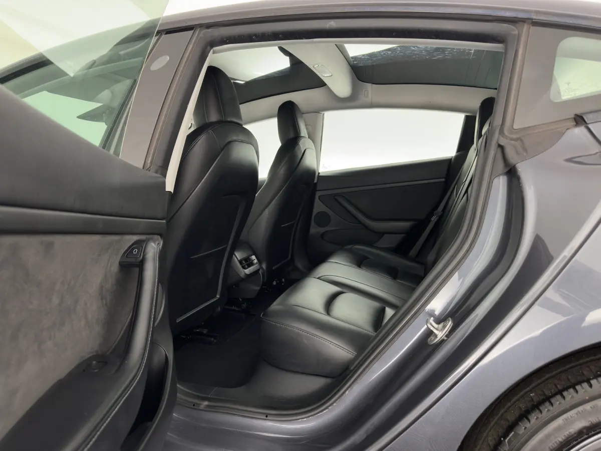 RWD 60 kWh [3-Fase-11kW] {SoH-88%} (INCL-BTW) Aut. *HEATPUMP | PANO | AUTOPILOT | LEATHER | KEYLESS | FULL-LED | MEMORY-PACK | TOPVIEW | DAB | CARPLAY | DIGI-COCKPIT | LANE-ASSIST | HEATED-C