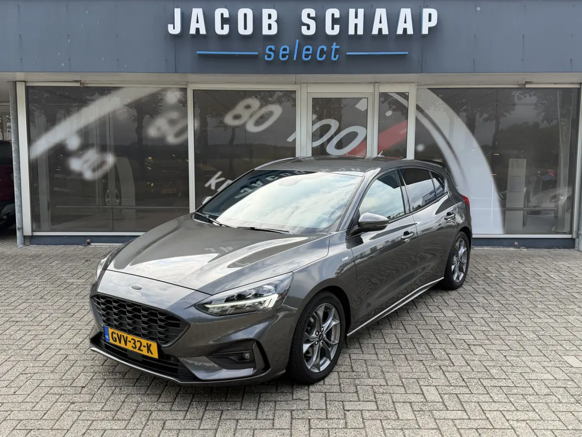 1.0 Titanium Business Automaat / Keyless / Carplay / Navigatie / PDC v+a