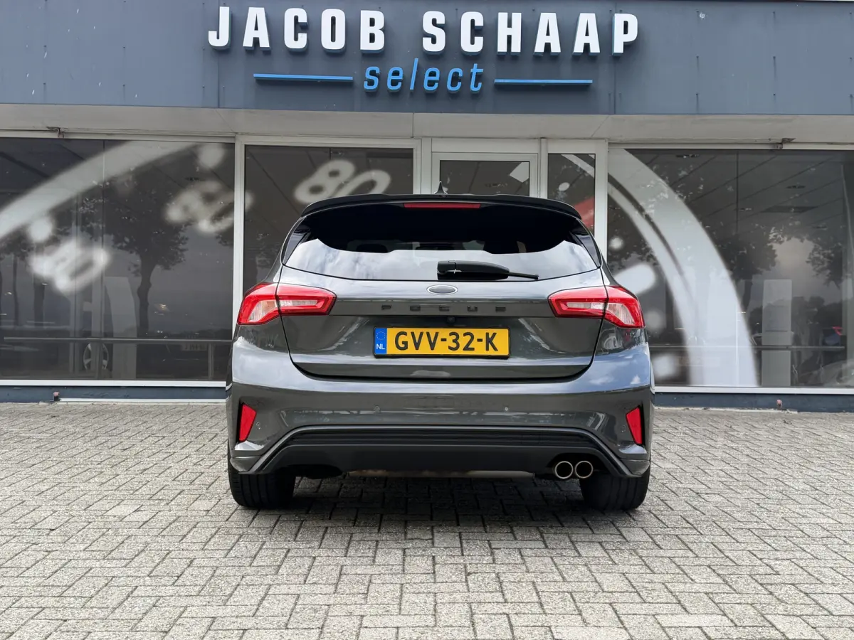1.0 Titanium Business Automaat / Keyless / Carplay / Navigatie / PDC v+a