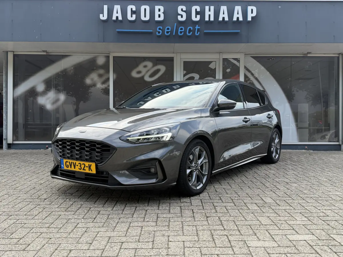 1.0 Titanium Business Automaat / Keyless / Carplay / Navigatie / PDC v+a