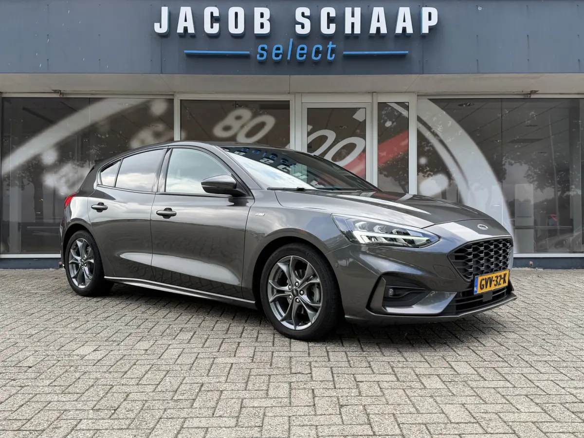 1.0 Titanium Business Automaat / Keyless / Carplay / Navigatie / PDC v+a
