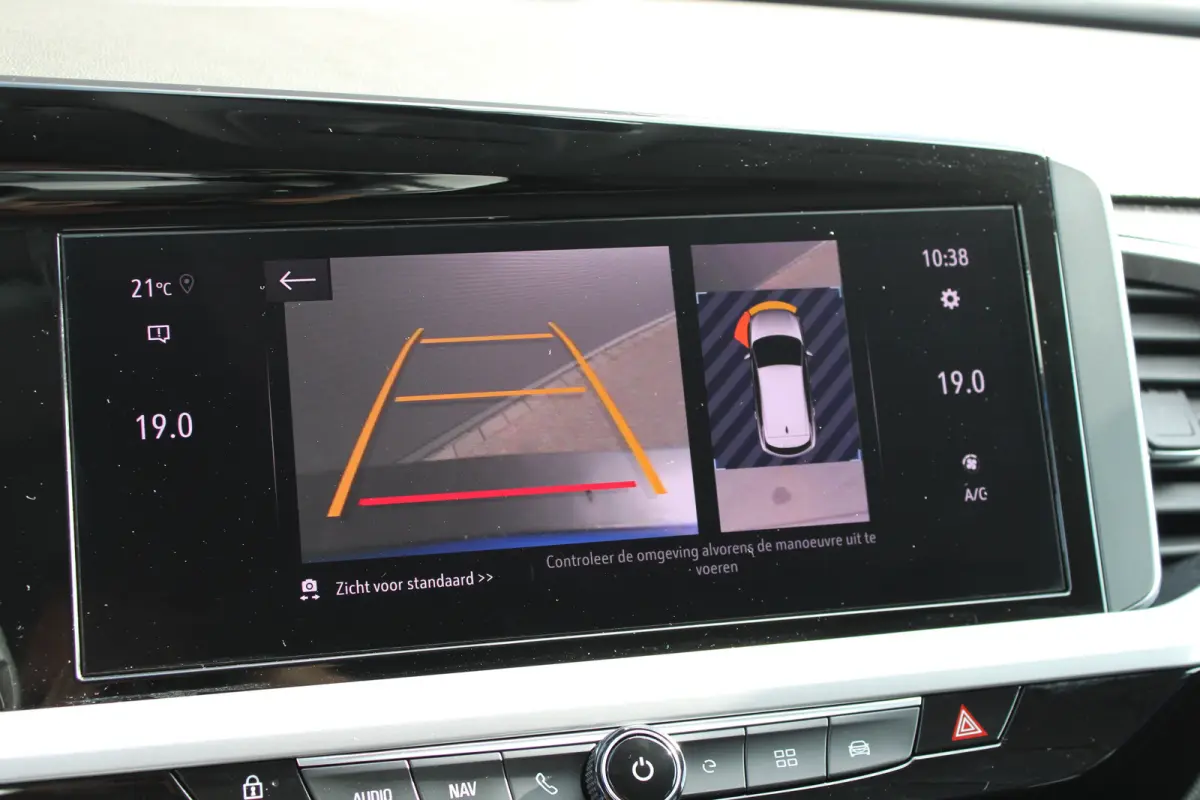 1.6 Turbo Plug-In Hybrid GS | Automaat | Lederen bekleding | Stoelverwarming + koeling | Camera voor + achter |