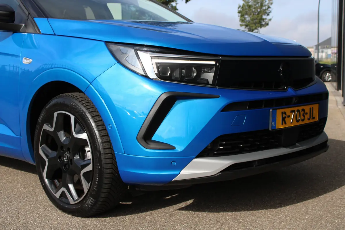 1.6 Turbo Plug-In Hybrid GS | Automaat | Lederen bekleding | Stoelverwarming + koeling | Camera voor + achter |