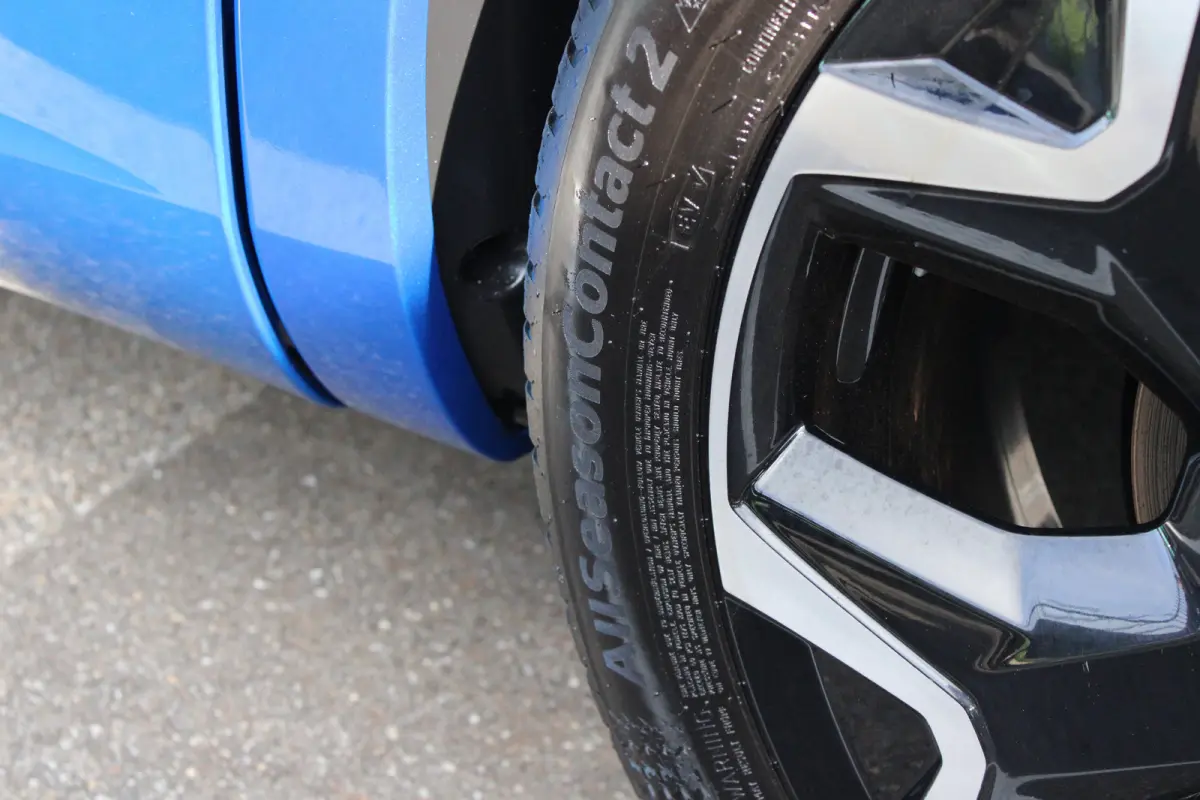 1.6 Turbo Plug-In Hybrid GS | Automaat | Lederen bekleding | Stoelverwarming + koeling | Camera voor + achter |
