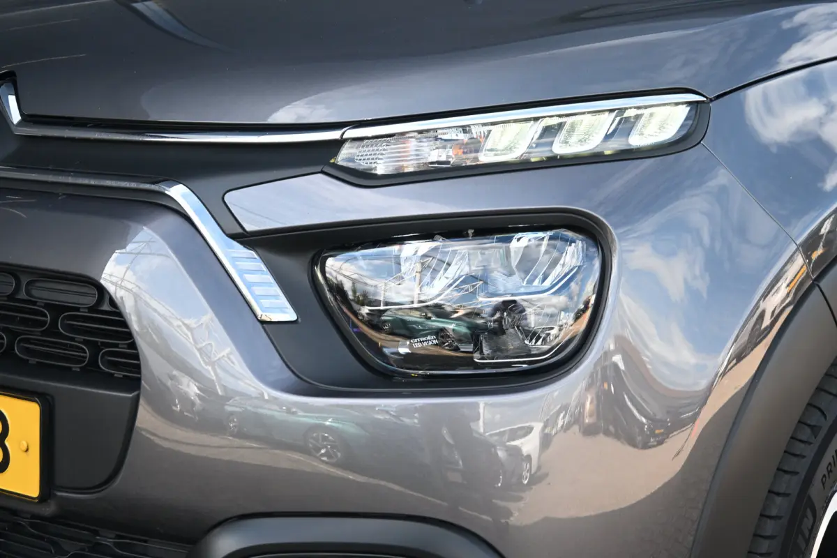 1.2 PureTech Business | Cruise control | Navi by app | DAB | Elektr. ramen voor | LMV 16" | Trekhaak