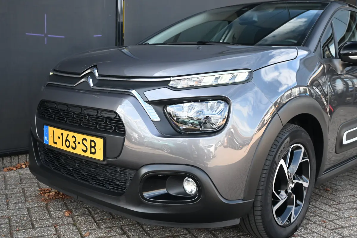 1.2 PureTech Business | Cruise control | Navi by app | DAB | Elektr. ramen voor | LMV 16" | Trekhaak