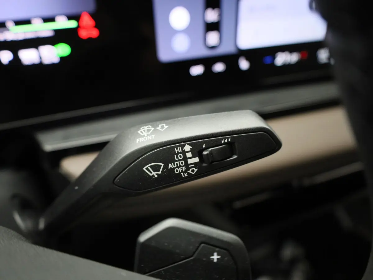 edition performance 100 kWh | Adaptive cruise control | 360 graden camera | Dodehoekdetectie | Geheugen best.stoel | Stuurverwarming | MMI-bijrijdersscherm | Matrix-functie | Warmtepomp | Au