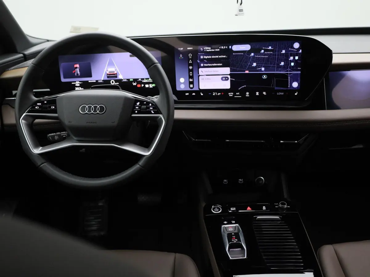edition performance 100 kWh | Adaptive cruise control | 360 graden camera | Dodehoekdetectie | Geheugen best.stoel | Stuurverwarming | MMI-bijrijdersscherm | Matrix-functie | Warmtepomp | Au