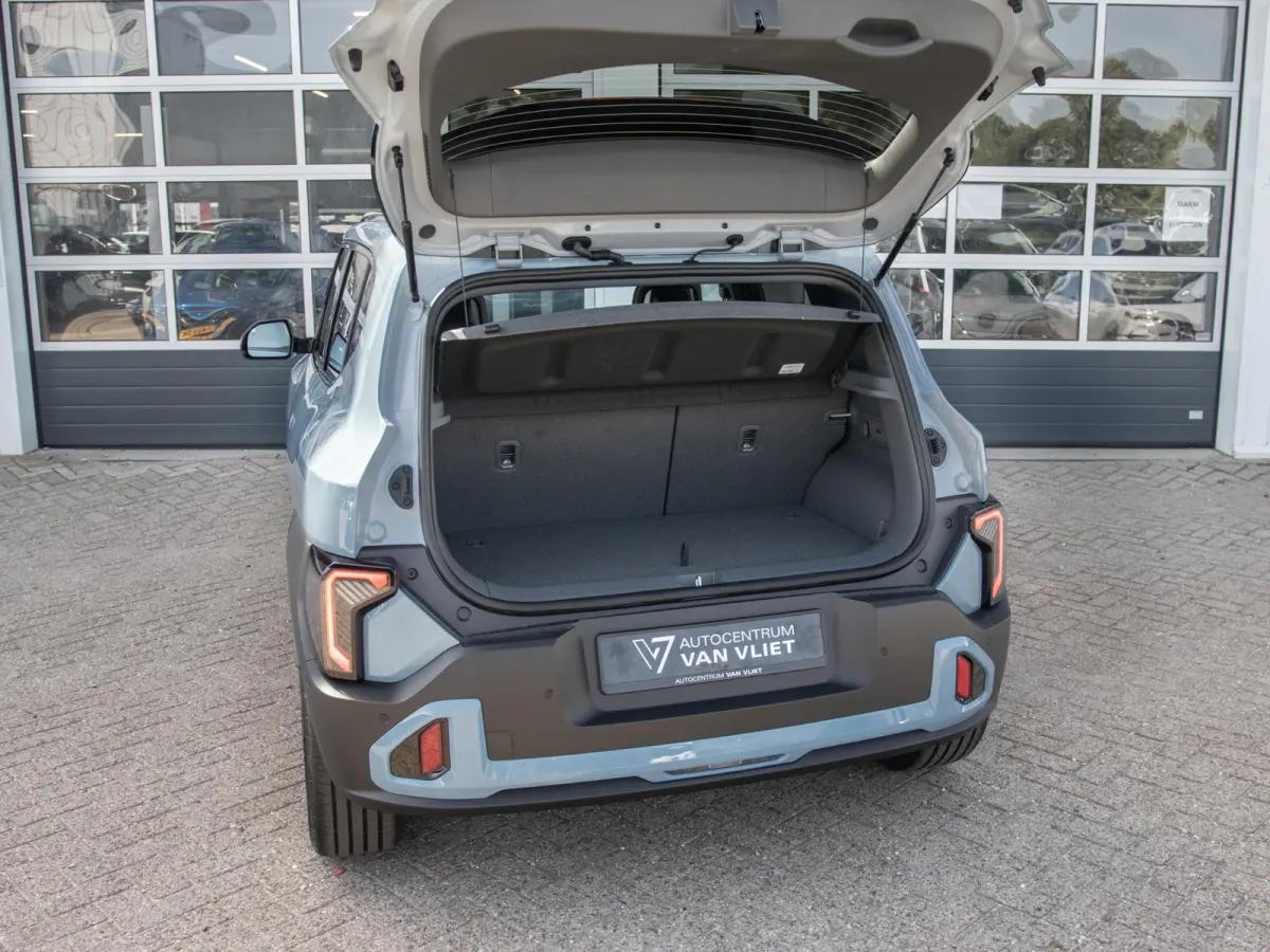 GT-Line 61 kWh | 5p. | Actieprijs* | Navi. | Clima. | Adapt. Cruise. | Stoel&Stuur Verwarming | Dakrails | 15L Frunk | Harman Kardon | Glazen Kanteldak | Vegan Lederen Stoelbekleding 'GT-Lin