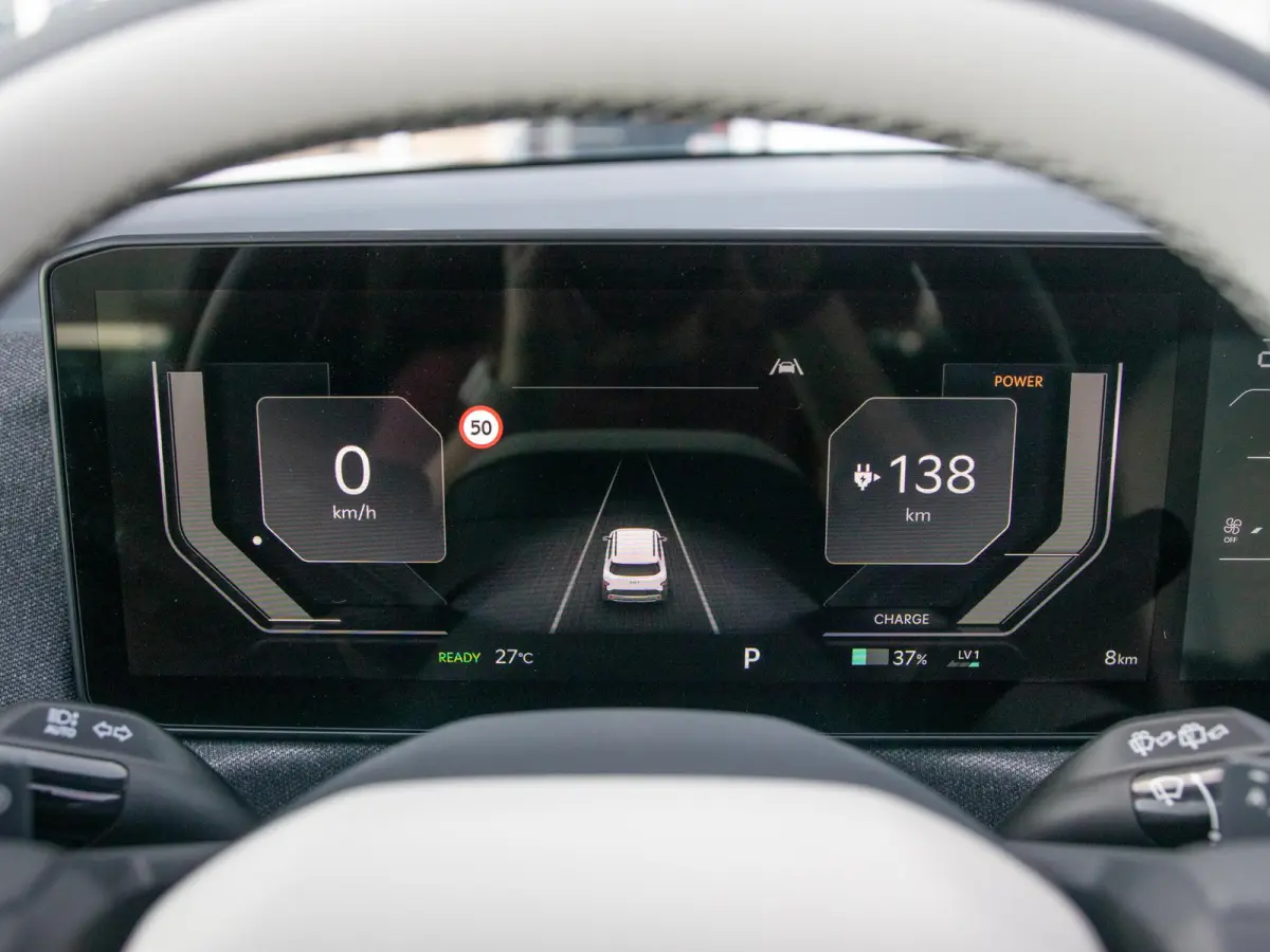 GT-Line 61 kWh | 5p. | Actieprijs* | Navi. | Clima. | Adapt. Cruise. | Stoel&Stuur Verwarming | Dakrails | 15L Frunk | Harman Kardon | Glazen Kanteldak | Vegan Lederen Stoelbekleding 'GT-Lin