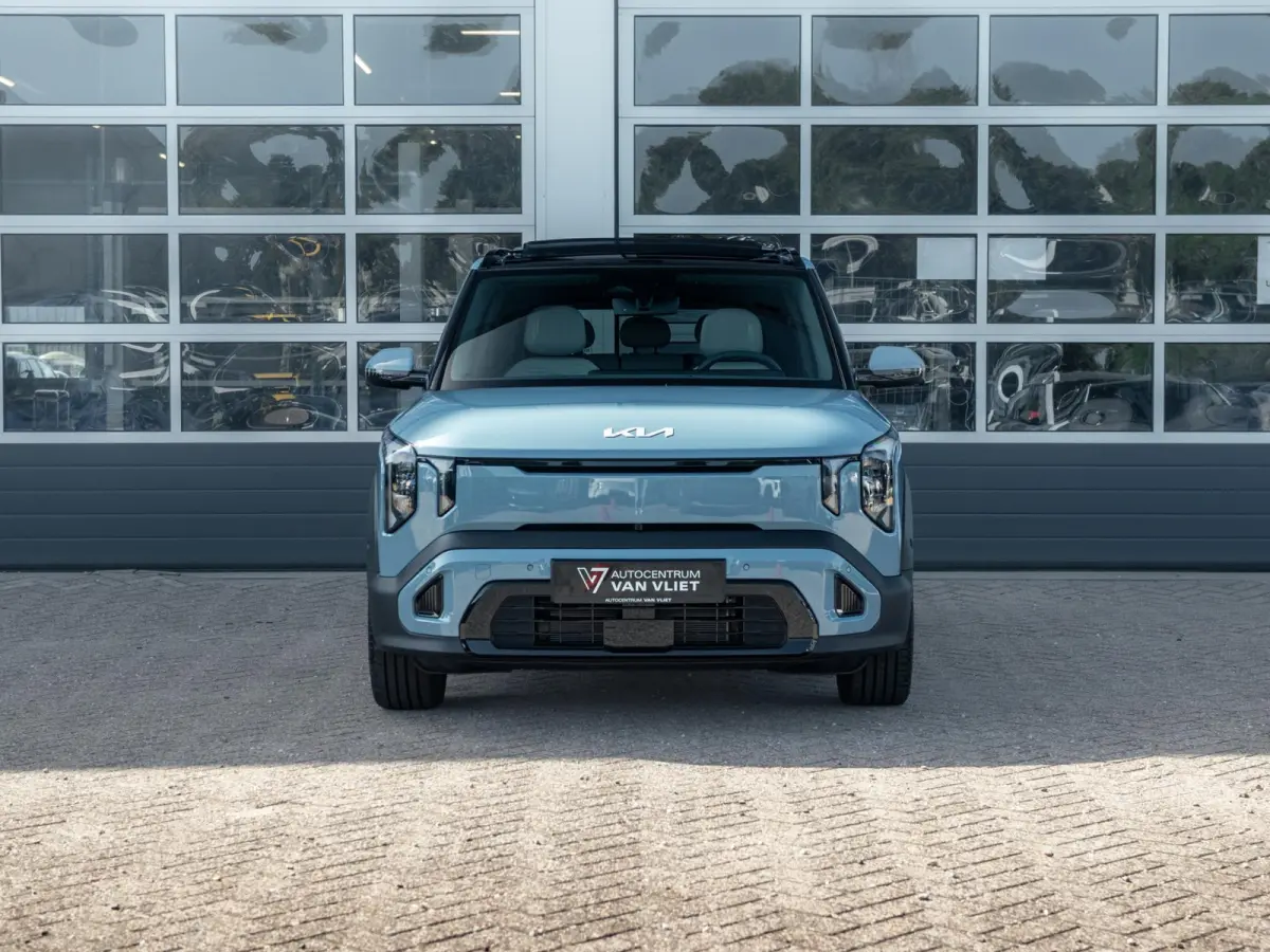 GT-Line 61 kWh | 5p. | Actieprijs* | Navi. | Clima. | Adapt. Cruise. | Stoel&Stuur Verwarming | Dakrails | 15L Frunk | Harman Kardon | Glazen Kanteldak | Vegan Lederen Stoelbekleding 'GT-Lin