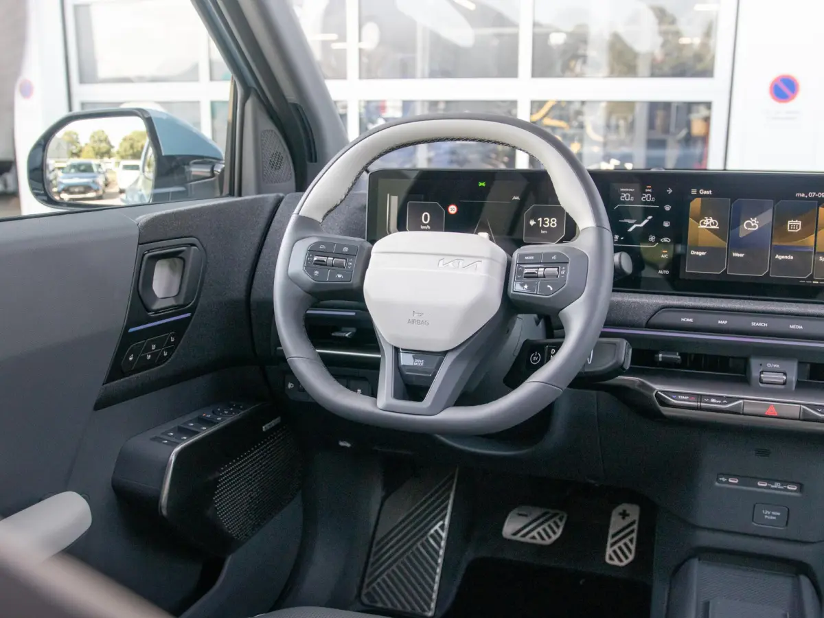 GT-Line 61 kWh | 5p. | Actieprijs* | Navi. | Clima. | Adapt. Cruise. | Stoel&Stuur Verwarming | Dakrails | 15L Frunk | Harman Kardon | Glazen Kanteldak | Vegan Lederen Stoelbekleding 'GT-Lin