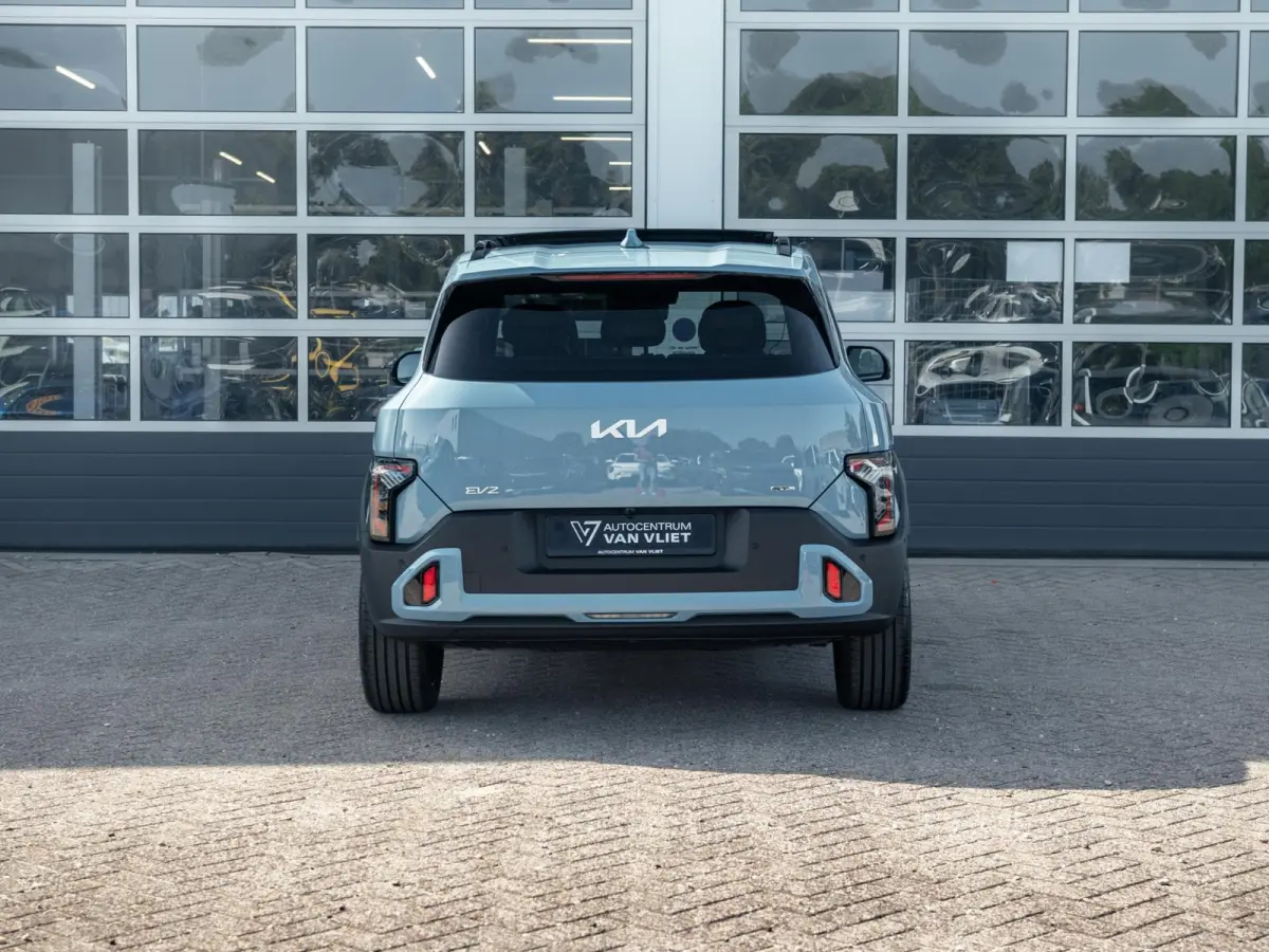 GT-Line 61 kWh | 5p. | Actieprijs* | Navi. | Clima. | Adapt. Cruise. | Stoel&Stuur Verwarming | Dakrails | 15L Frunk | Harman Kardon | Glazen Kanteldak | Vegan Lederen Stoelbekleding 'GT-Lin