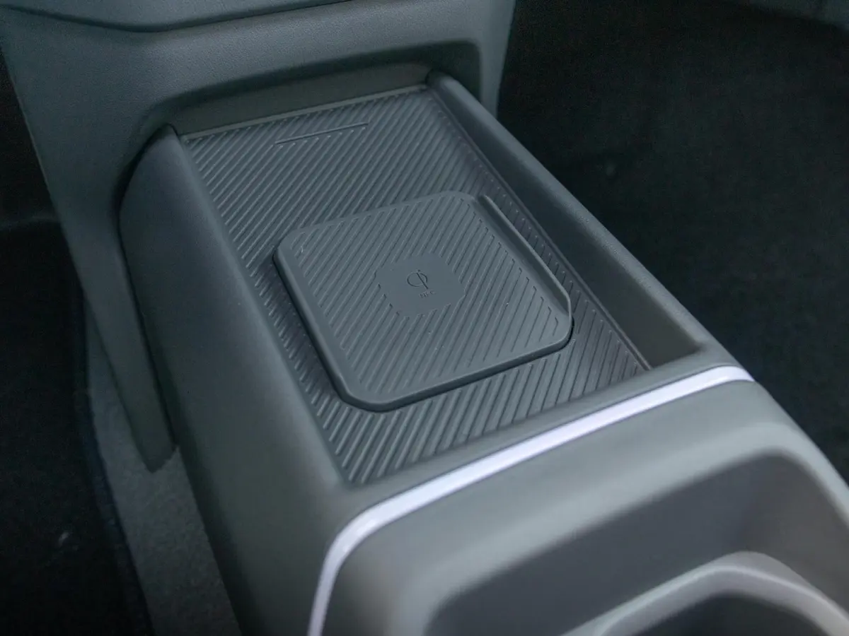 GT-Line 61 kWh | 5p. | Actieprijs* | Navi. | Clima. | Adapt. Cruise. | Stoel&Stuur Verwarming | Dakrails | 15L Frunk | Harman Kardon | Glazen Kanteldak | Vegan Lederen Stoelbekleding 'GT-Lin