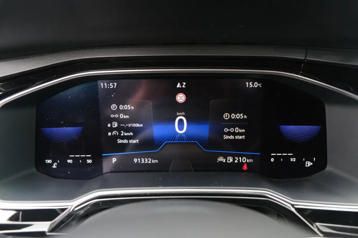 1.5 TSI 2x R-Line 150PK DSG IQ Matrix Led Beats Cam Keyless ACC Navi Virtual