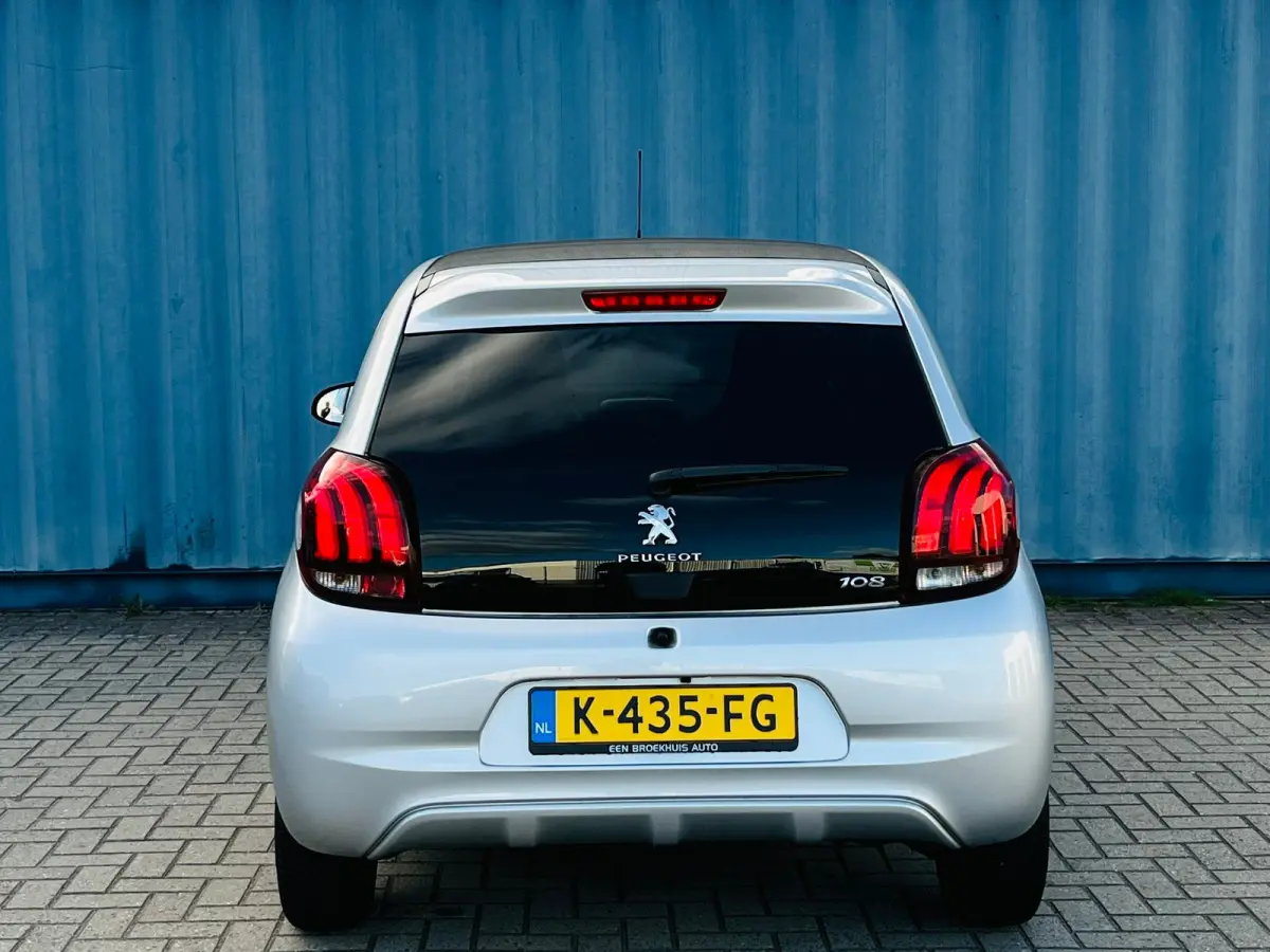 1.0 e-VTi Allure TOP! Achteruitrijcamera | Armsteun | Airco | All season banden | Apple carplay & Android auto