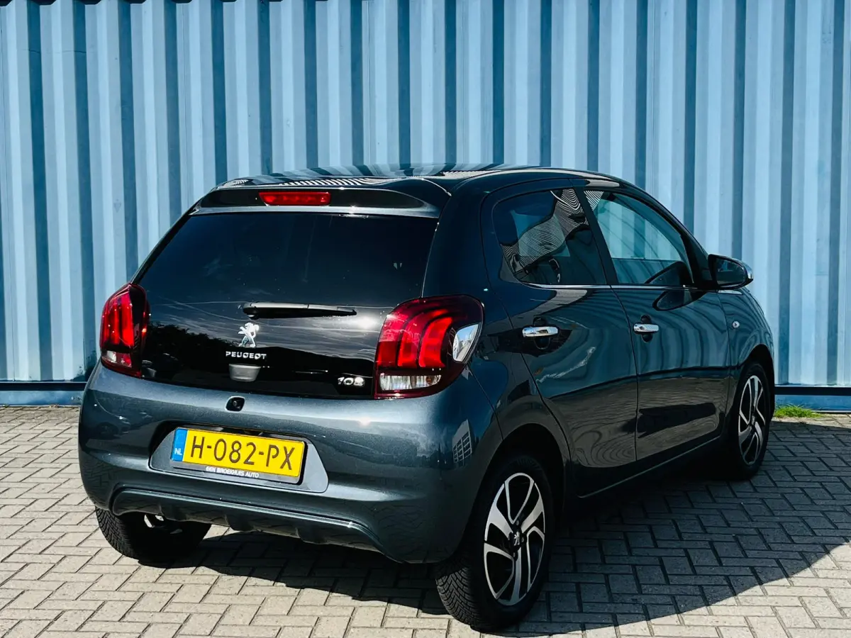 1.0 e-VTi Allure Achteruitrijcamera | Airco | All season banden | Apple carplay & Android auto
