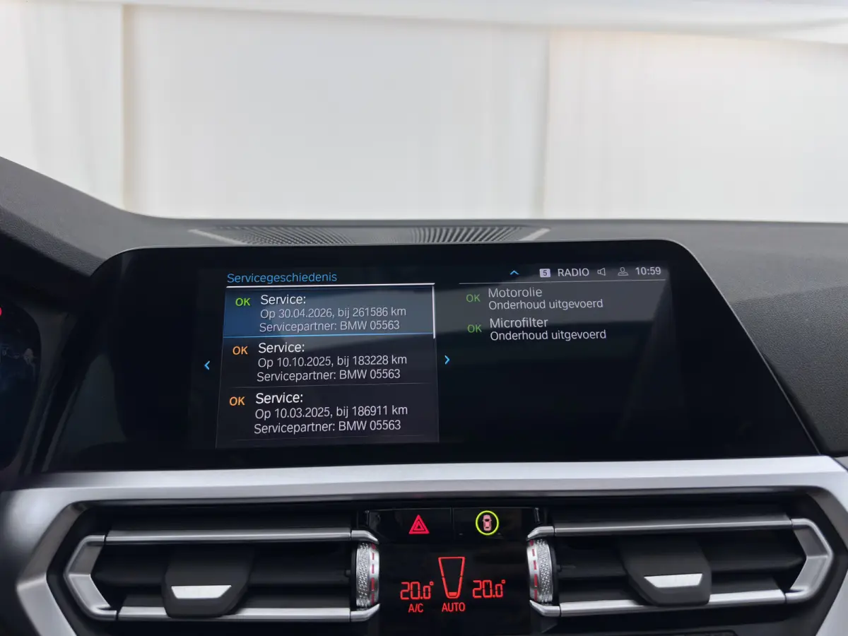320e Business Edition Plus (Plug-In) {SoH-93%} (INCL-BTW) Aut *PANO | LASER-LED | LEATHER | HEATED-SPORTSEATS | HIFI-SOUND | KEYLESS | DIGI-COCKPIT | NAVI-FULLMAP | DAB | AMBIENTLIGHT | PRIV