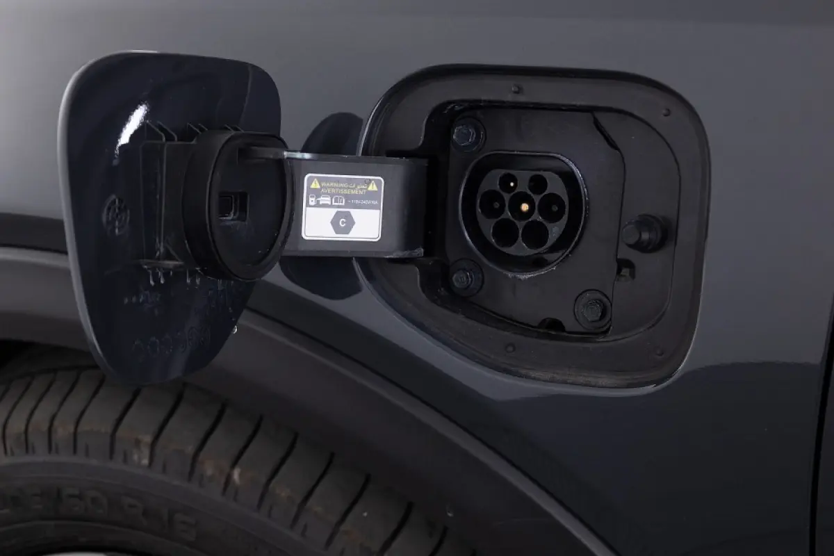1.6 GDi PHEV DynamicPlusLine | Half LEDER | CARPLAY | Full LED | Stoelverwarming