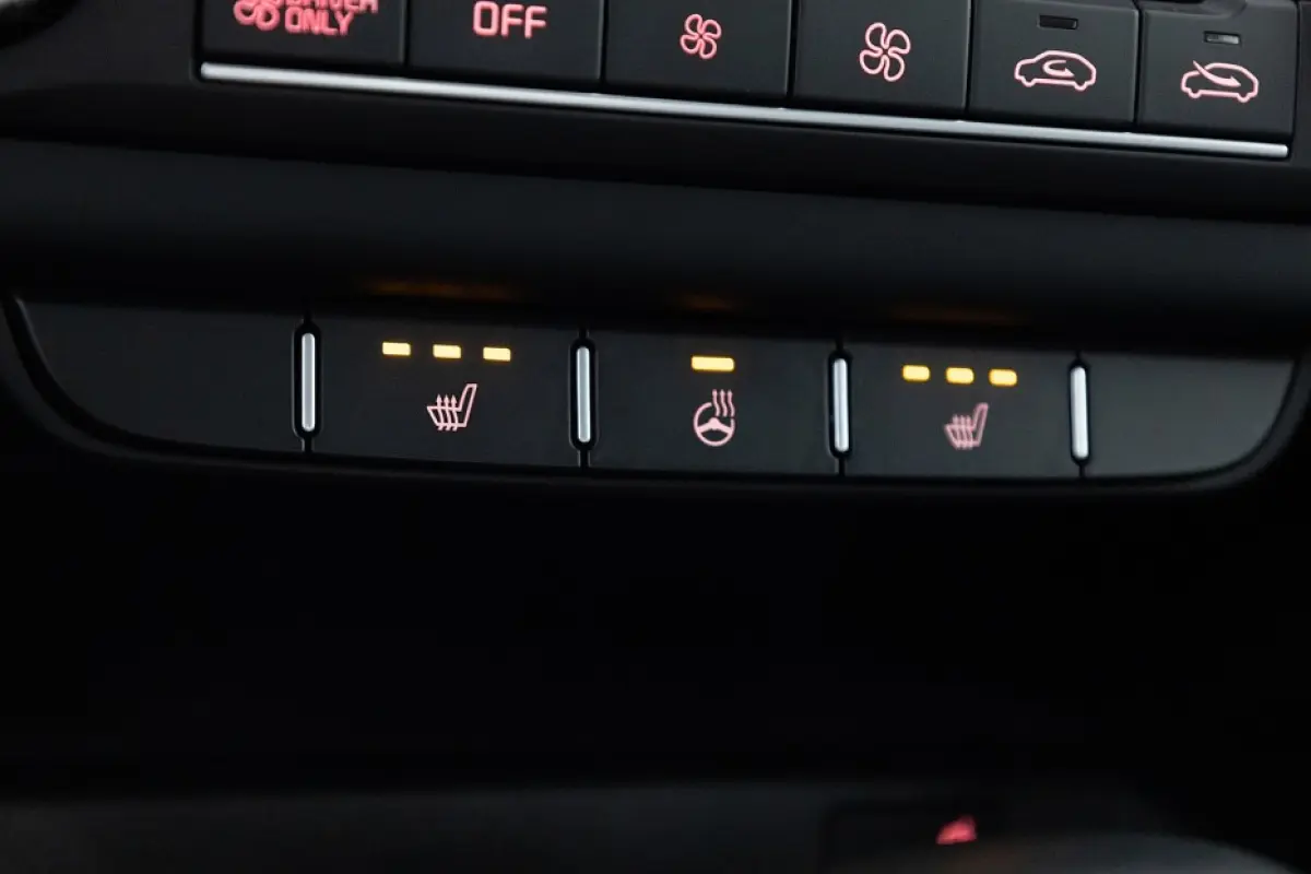 1.6 GDi PHEV DynamicPlusLine | Half LEDER | CARPLAY | Full LED | Stoelverwarming