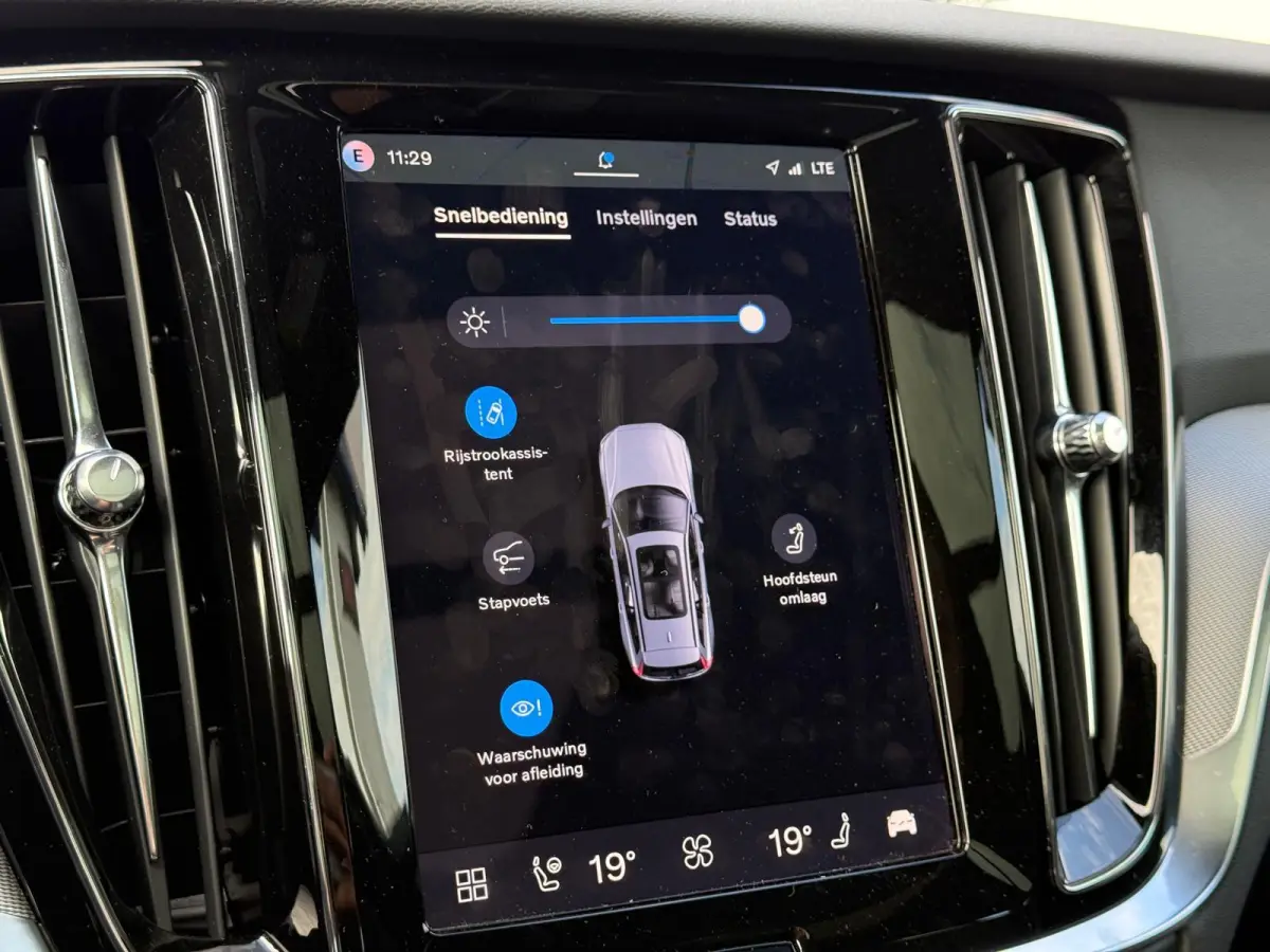 T8 Plug-in hybrid AWD Plus Dark | Trekhaak | Harman / Kardon | Head-Up Display | 360 Graden Camera | Panoramadak |