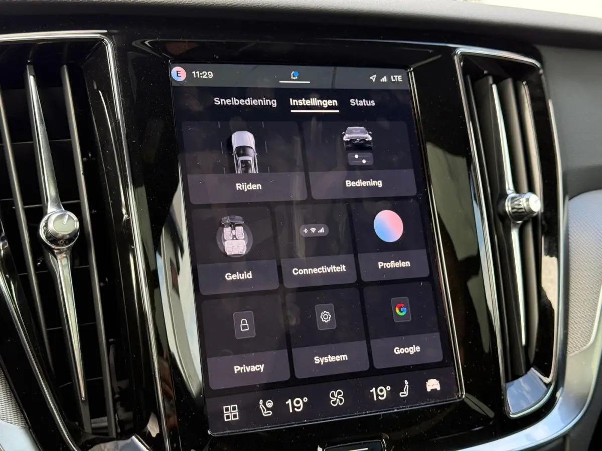 T8 Plug-in hybrid AWD Plus Dark | Trekhaak | Harman / Kardon | Head-Up Display | 360 Graden Camera | Panoramadak |
